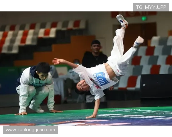 重庆街舞队在世界滑板锦标赛中的个人能力展现与精彩表现分析